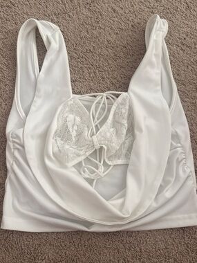 Musera White lace bra insert crop top